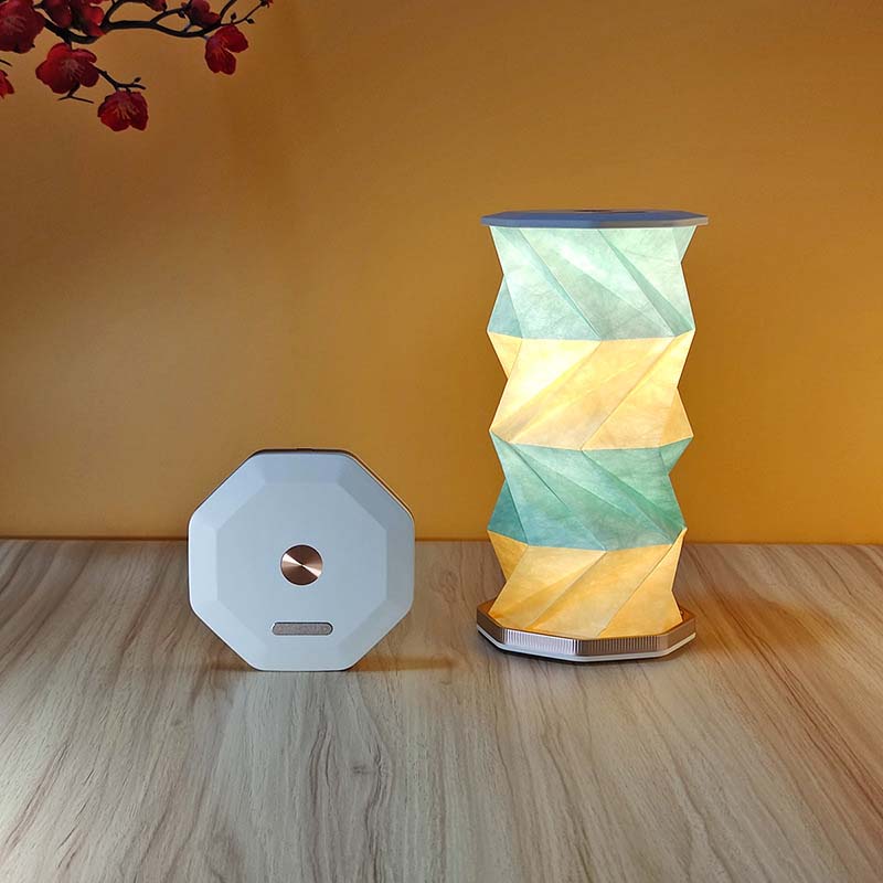 Magnetic Foldable Rotating Lamp