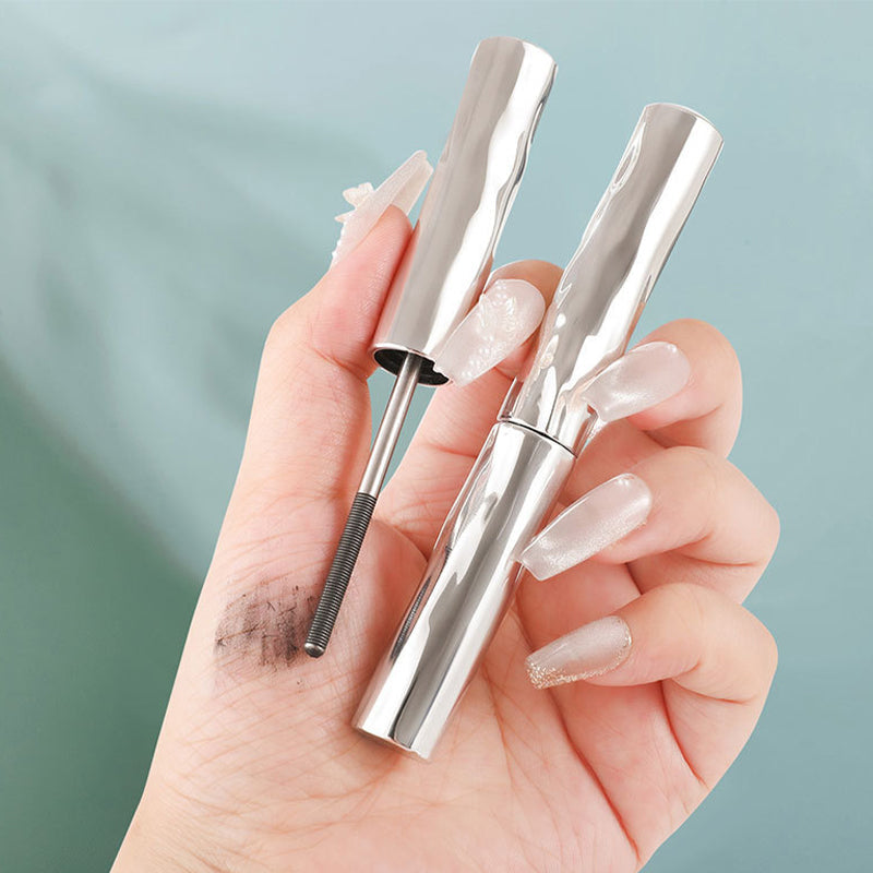 Long and thick mascara