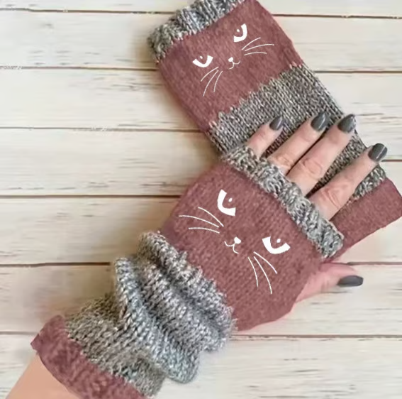 🐱 Cute knitted gloves for women with cat motif – for warm hands and free fingers🧶