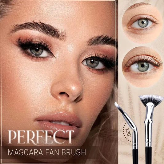 Foldable angled eyelash brush
