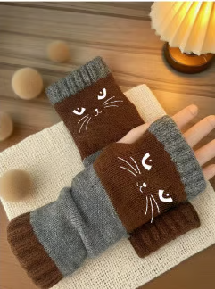 🐱 Cute knitted gloves for women with cat motif – for warm hands and free fingers🧶